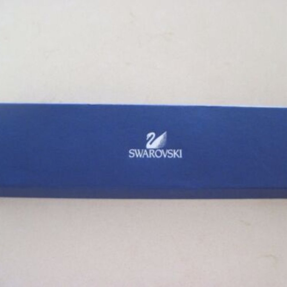 FLASH SALE Swarovski brand Breast Cancer Bracelet Pink Pearls New with Box - Picture 3 of 6